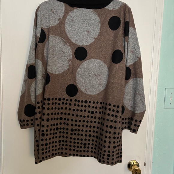 Polka Dot Cowl Neck Sweater tunic Trisha Tyler 2x - Picture 5 of 5